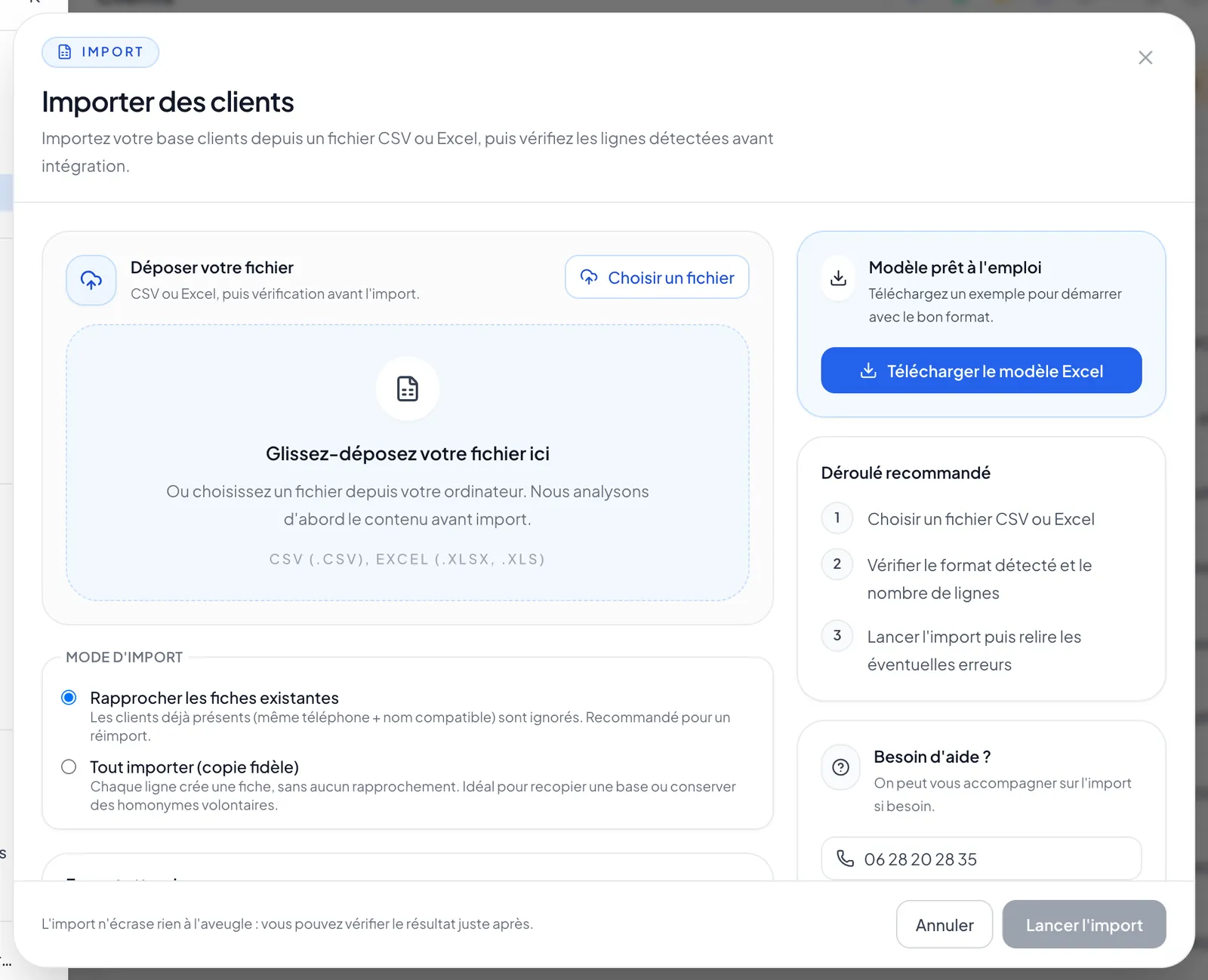 Fenêtre « Importer des clients » avec le dépôt de fichier et le modèle Excel